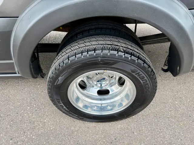 2020 Ford Transit Cargo Van T-350 DUALLY - LOADED - ONLY 164K! in Cars & Trucks in Oakville / Halton Region - Image 4