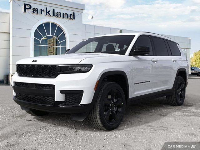 2025 Jeep Grand Cherokee L Altitude 4x4 Sunroof Nav Capable in Cars & Trucks in St. Albert