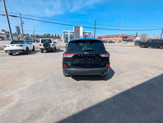 2021 Ford Escape SE in Cars & Trucks in Timmins - Image 4