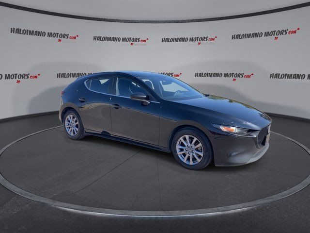 2022 Mazda Mazda3 Sport GS AWD in Cars & Trucks in Hamilton - Image 2