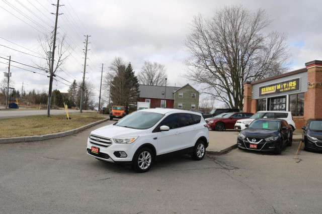  2017 Ford Escape SE FWD in Cars & Trucks in Brockville