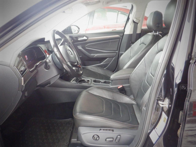 2019 Volkswagen Jetta Execline in Cars & Trucks in Saint John - Image 3