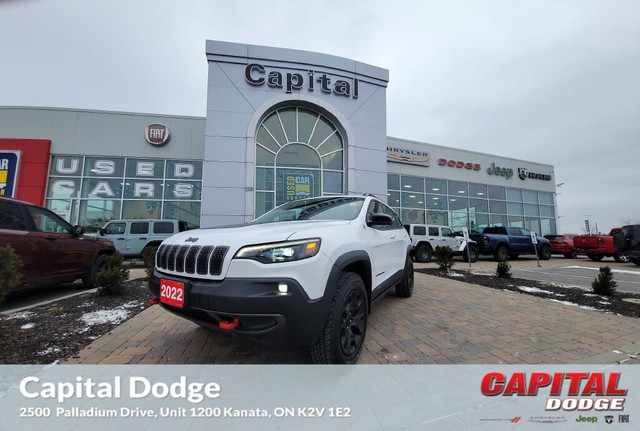 2022 Jeep Cherokee Trailhawk Elite in Cars & Trucks in Ottawa