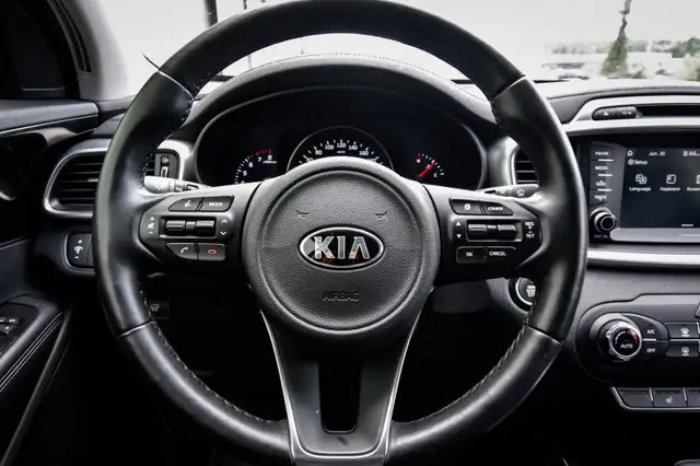 2018 Kia Sorento EX V6 • HEATED LEATHER • PREM. AUDIO • CP/AA dans Autos et camions dans Kingston - Image 21