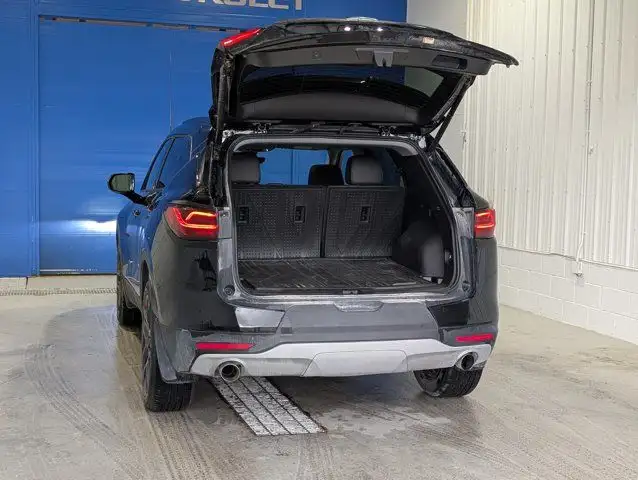 2025 Chevrolet Blazer LT- True North Plus Pkg - Driver Conf Pkg in Cars & Trucks in Barrie - Image 10