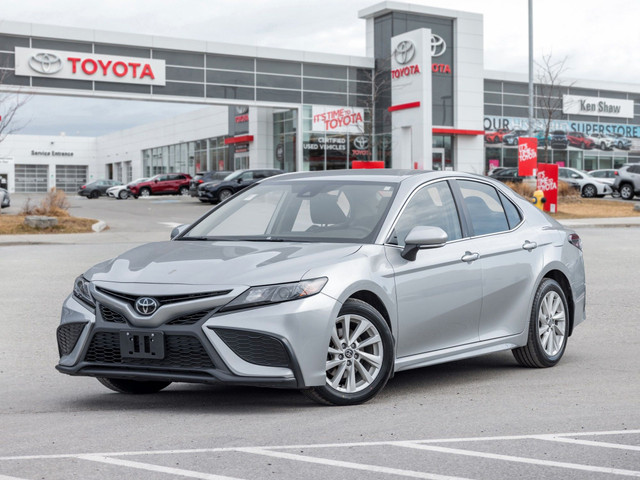 2022 Toyota Camry SE AWD / HEATED SEATS / HEATED STEERING WHE... in Cars & Trucks in City of Toronto