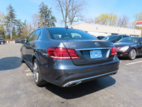 100% CANADIAN VEHICLE Visit Our Website @ EliteLuxuryMotors.ca _____________________________________... (image 9)