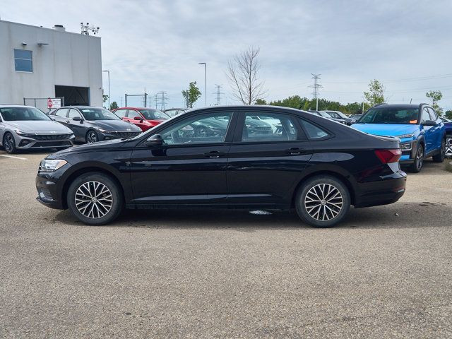 2021 Volkswagen Jetta Comfortline | Backup Cam | Carplay in Cars & Trucks in Edmonton - Image 2