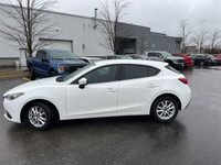 Be the talk of the town in this SUPER CLEAN, low mileage, WELL-EQUIPPED 2015 Mazda3 GS hatchback!! F... (image 4)