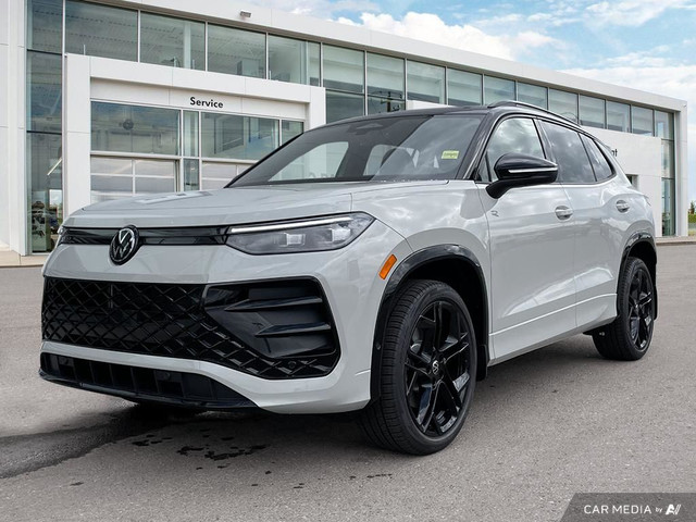 2025 Volkswagen Tiguan Comfortline R-Line Black Edition in Cars & Trucks in Medicine Hat - Image 2