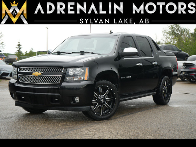 2011 Chevrolet Avalanche LT in Cars & Trucks in Red Deer