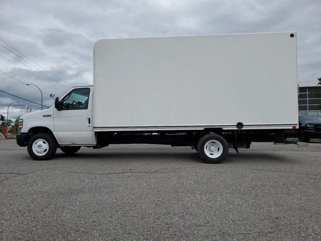 2018 Ford E-Series Cutaway in Cars & Trucks in Gatineau - Image 3