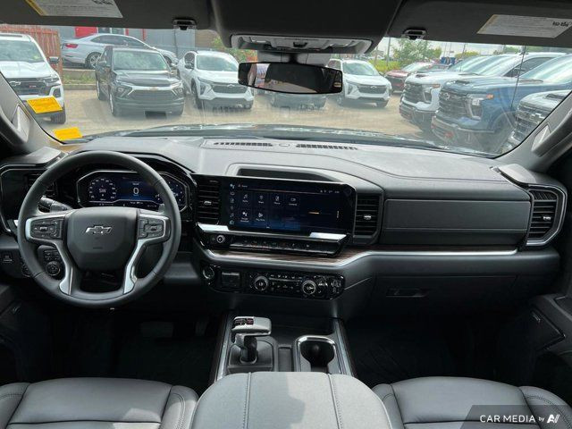 2025 Chevrolet Silverado 1500 RST 4WD Crew Cab | Heated Seats in Cars & Trucks in Strathcona County - Image 4