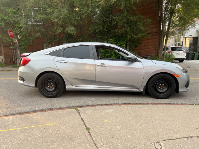 2017 Honda Civic Touring in Cars & Trucks in City of Toronto - Image 4