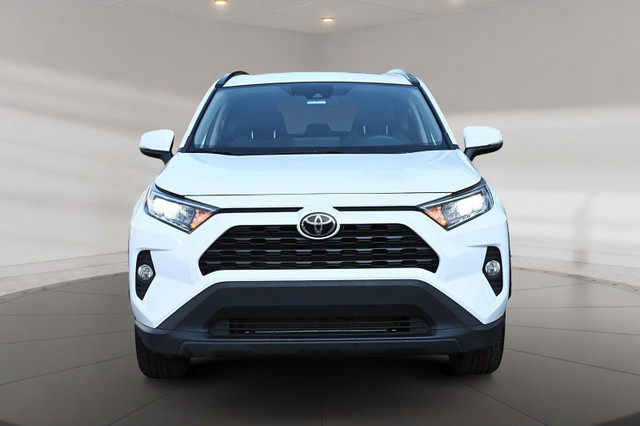 2021 Toyota RAV4 XLE + TOIT OUVRANT + SIEGES CHAUFFANT XLE FWD in Cars & Trucks in Longueuil / South Shore - Image 2
