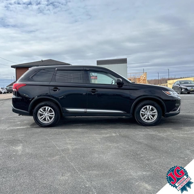  2019 Mitsubishi Outlander ES AWC in Cars & Trucks in Truro - Image 4