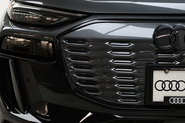 2025 Audi Q6 e-tron Technik in Cars & Trucks in Winnipeg - Image 3