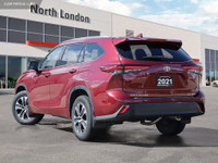 WAS: $41498 NOW: $39998 plus taxes and licensing feesThis Toyota Certified 2021 Highlander XLE in sl... (image 3)