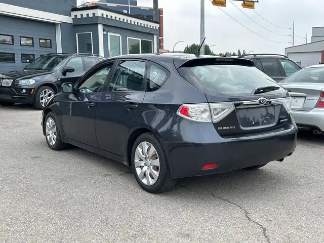 2009 Subaru Impreza 2.5i dans Autos et camions dans Calgary - Image 5