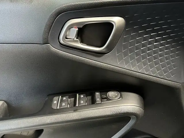 2023 Kia Soul EX | Heated Seats | Apple CarPlay in Cars & Trucks in Edmonton - Image 15