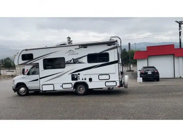 2023 EAST TO WEST Entrada 2200S in RVs & Motorhomes in Kelowna - Image 8