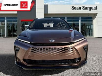 2025 Toyota Crown Signia Limited - TEST DRIVE VEHICLE - ORDER YO in Cars & Trucks in Grande Prairie - Image 2