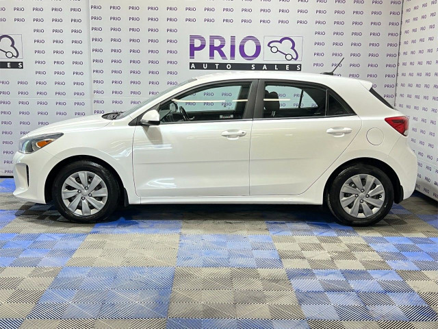 2020 Kia Rio 5-door in Cars & Trucks in Ottawa - Image 2