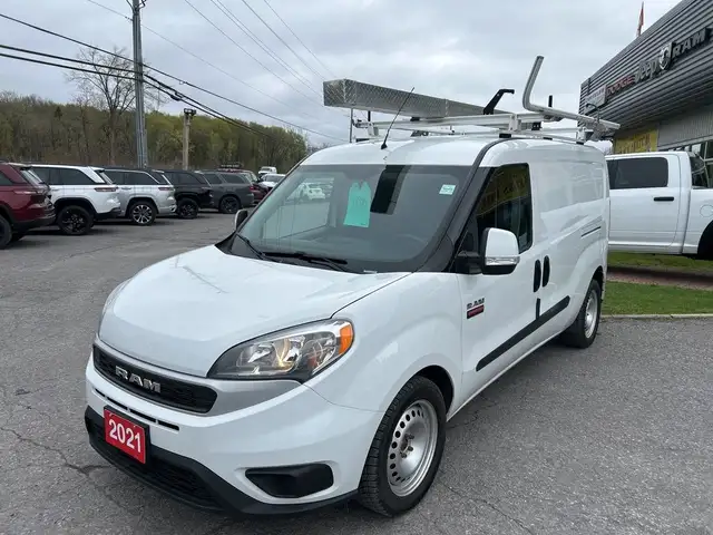 2021 Ram ProMaster City SLT dans Autos et camions dans Ottawa - Image 4
