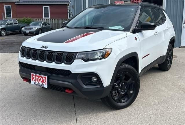 2023 Jeep Compass Trailhawk PANO SUNROOF | HEATED SEATS | APP... in Cars & Trucks in London