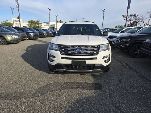 2016 Ford Explorer XLT 202A | MOONROOF | HEATED LEATHER | NAV in Cars & Trucks in Calgary - Image 2