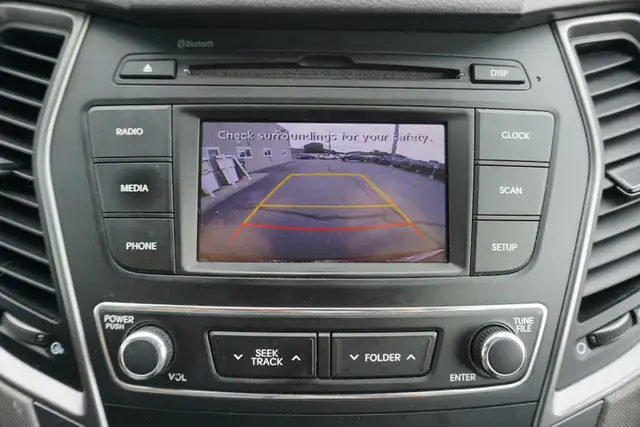 2018 Hyundai Santa Fe in Cars & Trucks in Oakville / Halton Region - Image 22