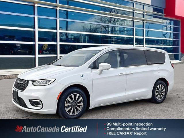 2022 Chrysler Pacifica Hybrid Touring L | Leather | Theatre in Cars & Trucks in Guelph