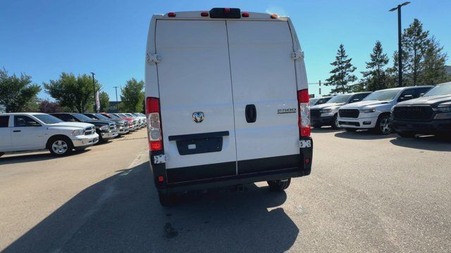 2025 Ram ProMaster Cargo Van SLT | Navigation | Remote Start in Cars & Trucks in Edmonton - Image 4
