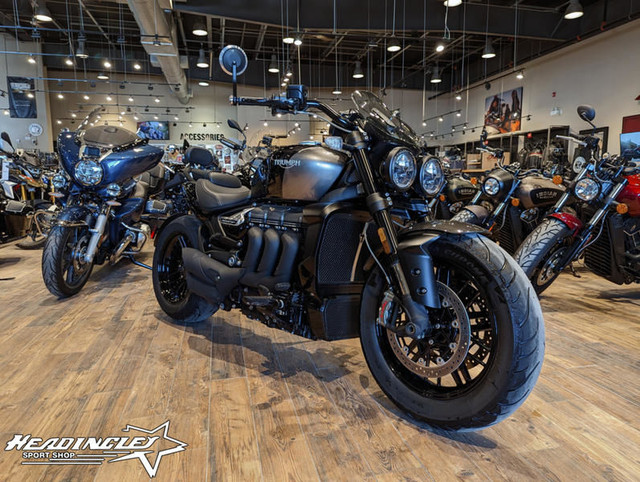 2022 Triumph Rocket 3 GT Triple Black Sapphire Black Silver Ice in Street, Cruisers & Choppers in Winnipeg