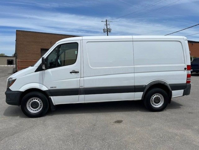2015 Mercedes-Benz Sprinter cargo vans 2500 144 LOW ROOF-RARE 3  in Cars & Trucks in City of Toronto - Image 2