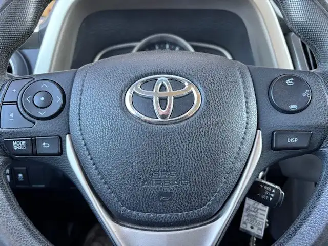 2014 Toyota RAV4 LE AWD *UPGRADE PACKAGE - WARRANTY INCL* in Cars & Trucks in Winnipeg - Image 7