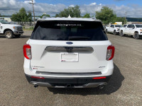 Explorer Limited 4WD, 20" Premium Painted Aluminum Wheels, 2.3L I4 EcoBoost Engine, 10-Speed Automat... (image 3)