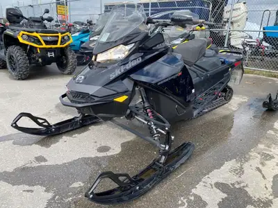 2022 Ski-Doo RENEGADE 850 X Team Vincent Motorsports 2022 Skidoo Renegade X 850 3681kms $11,600 + li...