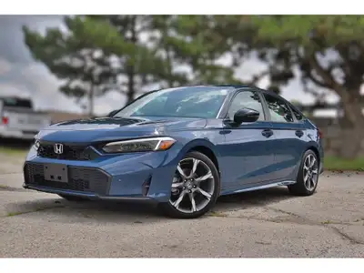 NAVIGATION, SUNROOF, HEATED SEATS, HEATED STEERING, REMOTE START, BLUETOOTH, BOSE STEREO AND MORE!!!...