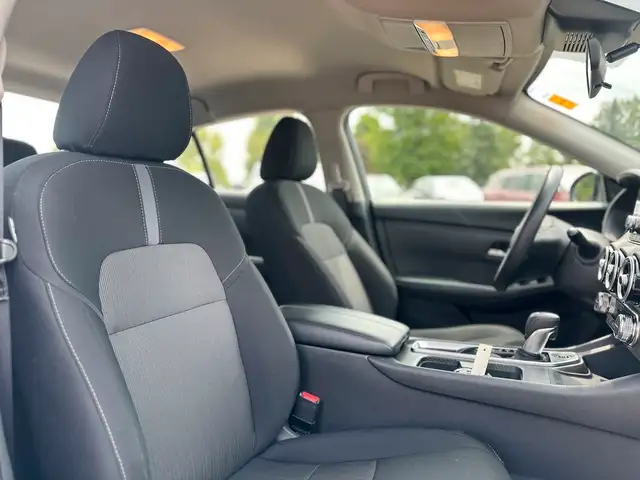 2024 Nissan Sentra SV | FWD | BLINDSPOT MONITOR | PARKING SENSOR dans Autos et camions dans Stratford - Image 13