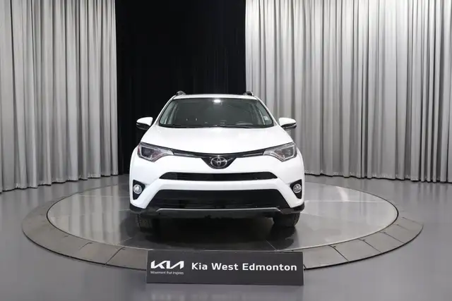 2017 Toyota RAV4 XLE AWD / HEATED SEATS / SUNROOF / LANE KEEP...62929808764289121