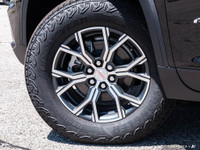 Discover the Future of Adventure: The 2025 GMC Acadia AT4 – Where Rugged Capability Meets Sophistica... (image 5)