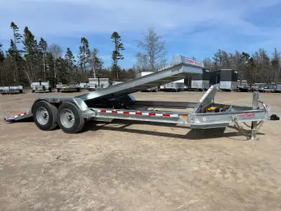 FINANCING AVAILABLE -2024 HD Power tilt -20' deck -2 x 10K Axles -winch Mount -Rub Rail Tie downs -1...