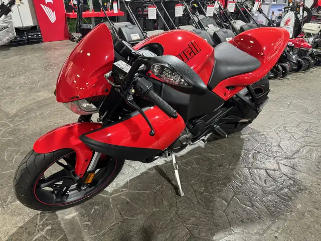 1125CR(TM) in Street, Cruisers & Choppers in Edmonton - Image 2