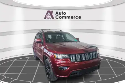 Engine: Moteur V6 3.6L L/100Km City: 12.7 L/100Km Hwy: 9.6 Safety Equipment Poutres anti-intrusion C...