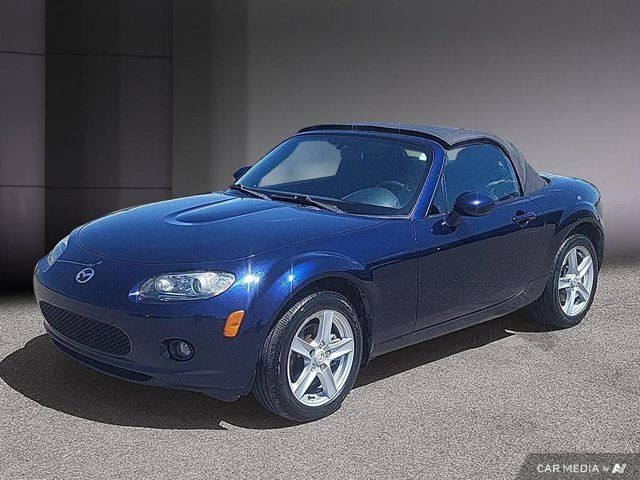 2007 Mazda MX-5 GX in Cars & Trucks in Laval / North Shore