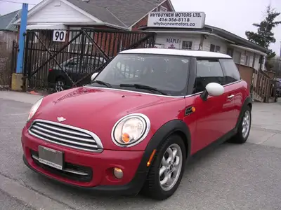 VERY LOW KM! ONLY 143800 KM! AUTO! POWER WINDOWS! POWER LOCKS! CRUISE CONTROL! A/C! BLUETOOTH! LEATH...
