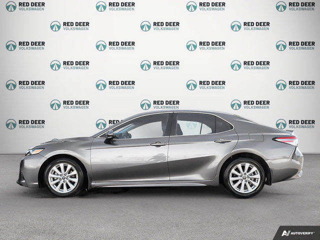 2019 Toyota Camry LE in Cars & Trucks in Red Deer - Image 4