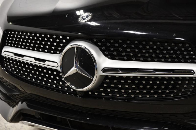 2022 Mercedes-Benz GLC300 4MATIC SUV MB Certifiee | Ensemble hau in Cars & Trucks in Laval / North Shore - Image 3