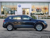 This Volkswagen Tiguan boasts a Intercooled Turbo Regular Unleaded I-4 2.0 L/121 engine powering thi... (image 5)